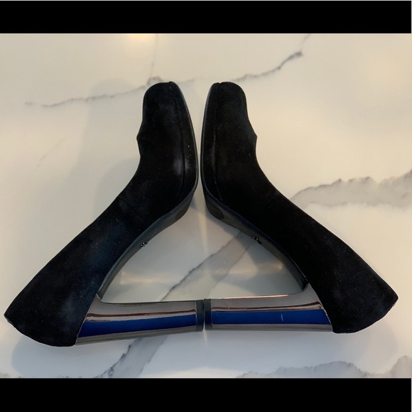 Kenneth Cole New York Suede Black Chunky Heels - Picture 4 of 10